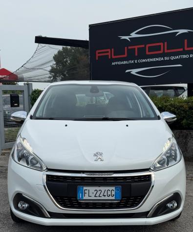 Peugeot 208 BlueHDi 75 5 porte black line 2017 - Foto 3