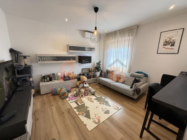 APPARTAMENTO SEMICENTRALE ZONA SCUOLE VASARI - Foto 2