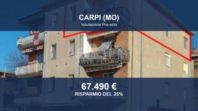 Immobile in asta di 99 m², box auto in vendita a Carpi