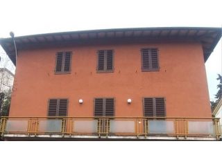 AFFITTASI APPARTAMENTO TOSI (PELAGO) DI 7 VANI