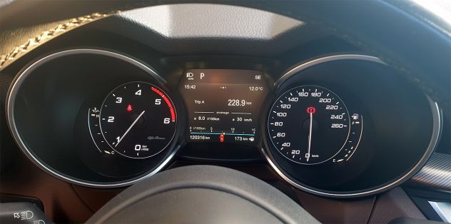 Alfa Romeo stelvio 2.2 mjtd executive 190 cv rwd - Foto 9