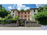 Immobile in ex Collegio con giardino privato e ampia cantina