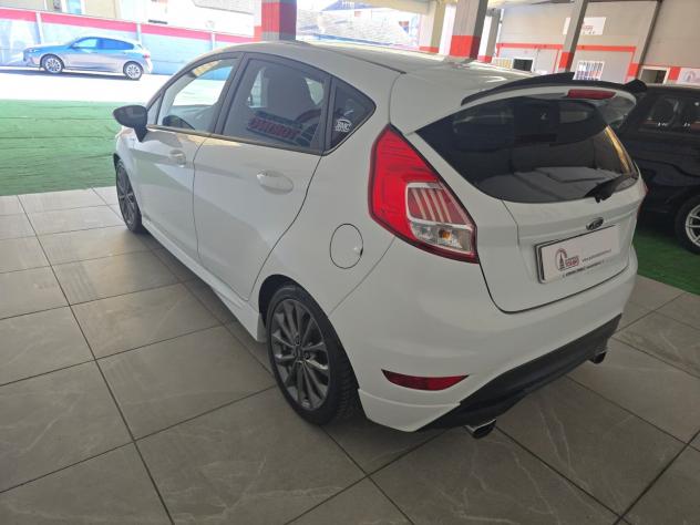Ford Fiesta 1.5 TDCi 75CV 3 porte Black & White Edition - Foto 4