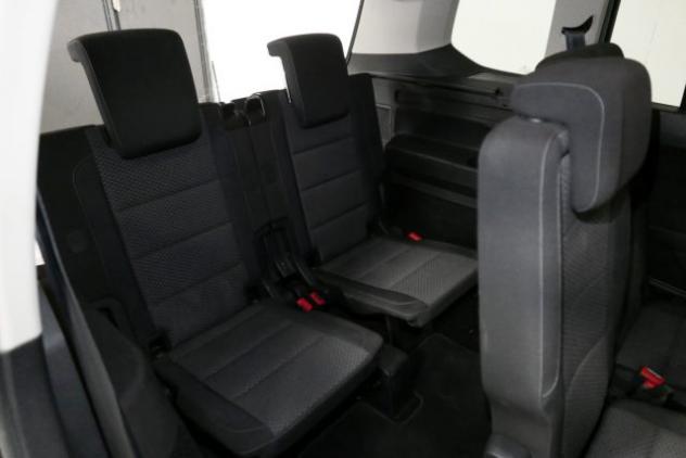VOLKSWAGEN Touran 1.6 TDI 115 CV DSG Business BMT 7 Posti rif. 23976356 - Foto 10