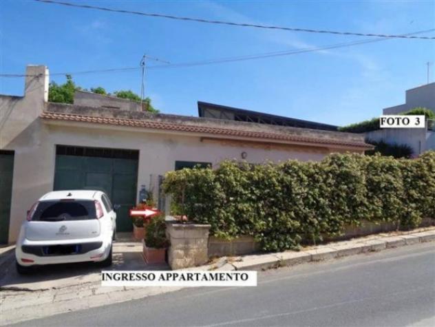 Immobile in asta di 90 m² con più di 5 locali e box auto in vendita a Mazzarrone - Foto 2