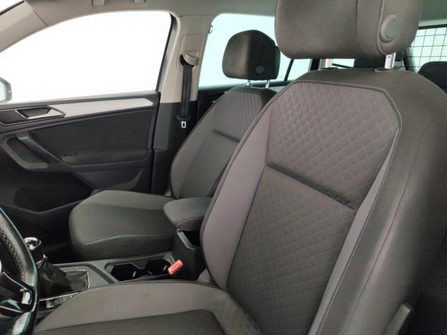 Volkswagen Tiguan 1.6 TDI SCR 85KW Business BMT - Foto 9