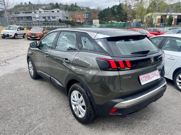 Peugeot 3008 HDi 130cv 6m km 101000 NAVI - Foto 4