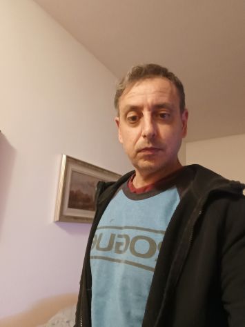 cerco lavoro vari settori.