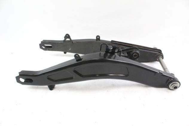 KAWASAKI Z 650 33001066318R FORCELLONE POSTERIORE 21 - 24 REAR SWINGARM CON AMMACCATURA