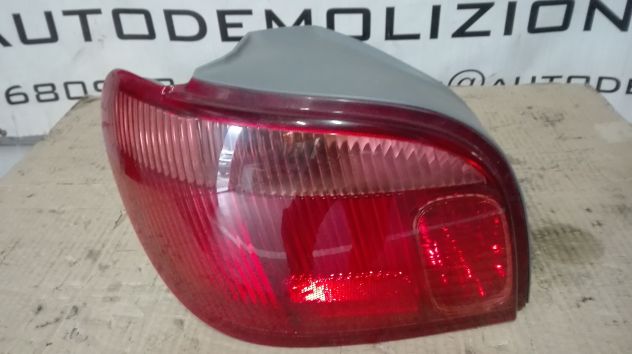 Fanali posteriori Toyota Yaris 1^serie del 2004 - Foto 2