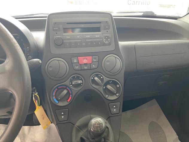 FIAT Panda Panda 1.2 Climbing 4x4 69cv E5 - Foto 7