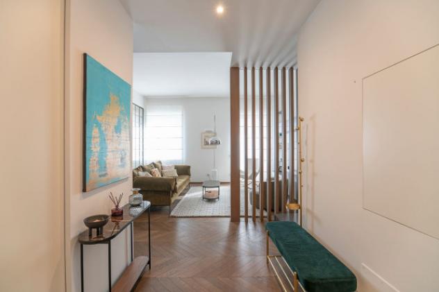 Appartamento di 148 m² con più di 5 locali e box auto in vendita a Milano - Foto 2
