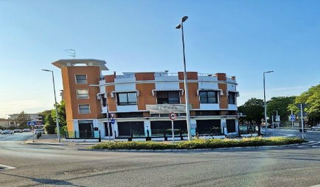 INTERO IMMOBILE commerciale adiacente al Centro Storico - RIMINI