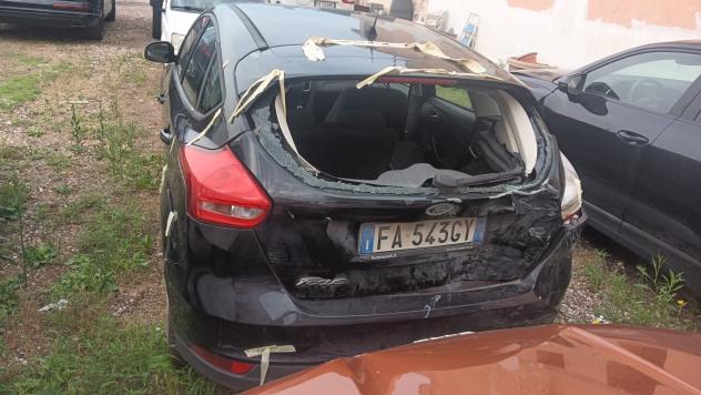 Ford Focus 1.5 TDCi 120 CV Start&Stop Titanium X sinistrata - Foto 3