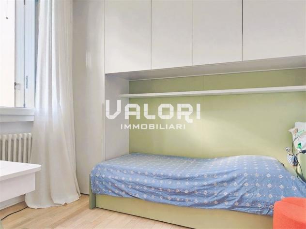 INCANTEVOLE TERRA-CIELO RISTRUTTURATA CON CORTE PRIVATA E GARAGE - Foto 17