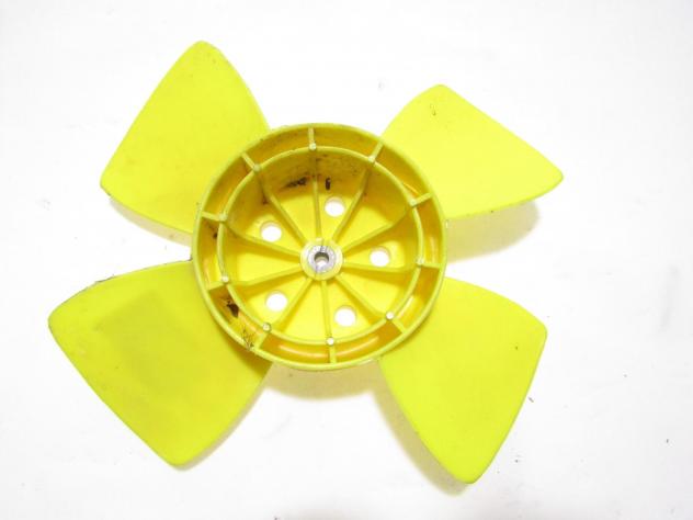 3136613046 VENTOLA RAFFREDDAMENTO MOTORE RICAMBIFLEX ALFA ROMEO GIULIETTA 1.6 B RICAMBIO NUOVO COMPATIBILE CON ALFETTA ALFA ROEMO 33 ALFASUD) - Foto 2