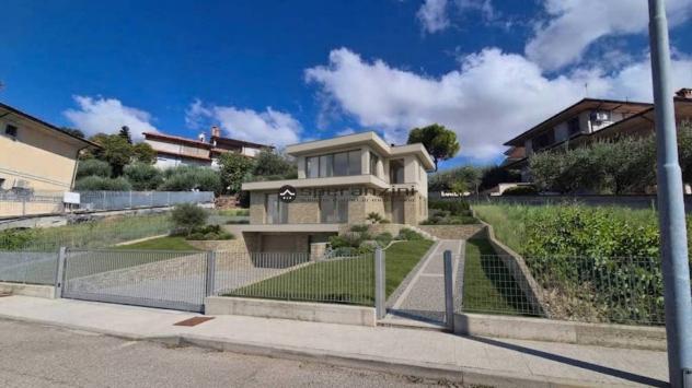 CALCINELLI: Lotto edificabile esclusivo in zona residenziale ? calcinelli di saltara-
nella tranquilla e rinomata zona residenziale di calcinelli di - Foto 2