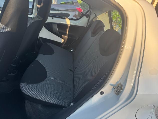 Toyota Aygo 1.0 12V VVT-i 5 porte Lounge Connect AUTOMATICA - Foto 10