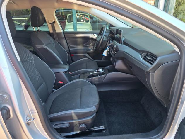 Ford Focus 1.5 tdci 120 CV automatico SW Business - Foto 7