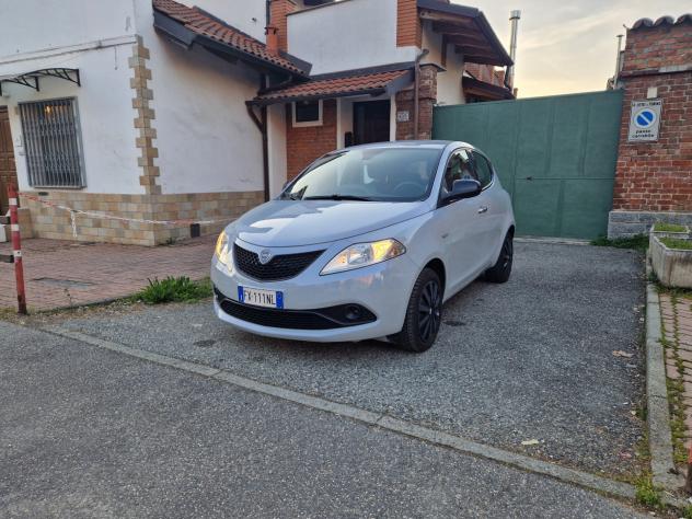 Lancia Ypsilon 1.2 70CV "64.100 km" Bluetooth, Sensori posteriori
