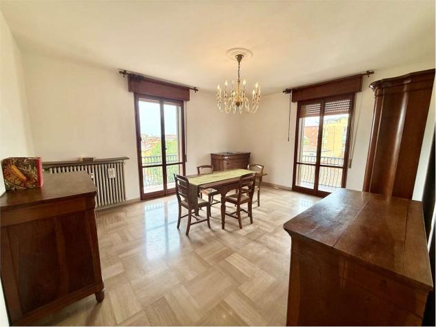 VA0326 - MODENA MUSICISTI – QUADRILOCALE CON 3 CAMERE, 2 BALCONI, CANTINA E GARAGE