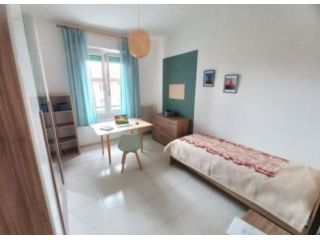 Camera per studentessa - quartiere Murri