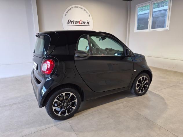 smart forTwo FORTWO 0.9 TURBO PASSION 90CV TWINAMIC TETTO PANORAMICO VETRI PRIVACY CRUISE CONTROL C.15" CLIMA - Foto 5