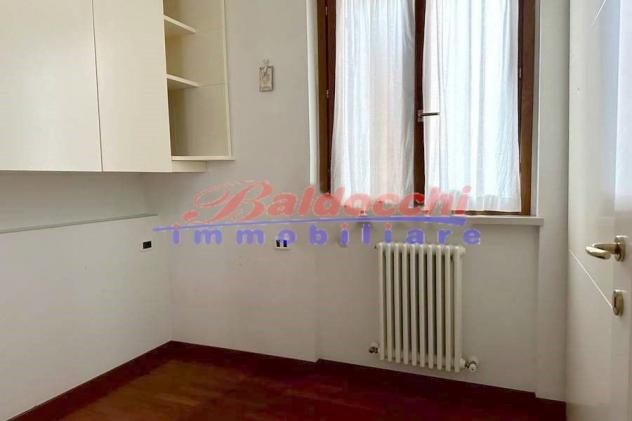 Esclusivo Piano Terra con Giardino Privato e Taverna – Zona Viale Italia, Fano - Foto 19