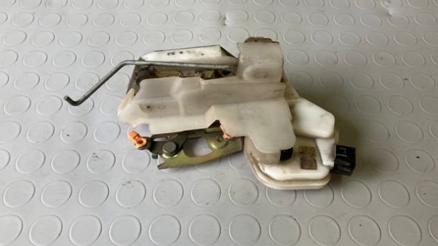 Chiusura centralizzata DX Mitsubishi L200 del 2003