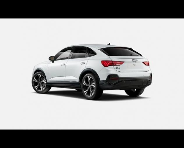 AUDI Q3 SPORTBACK 35 TFSI S-TRONIC IDENTITY BLACK rif. 23022294 - Foto 3