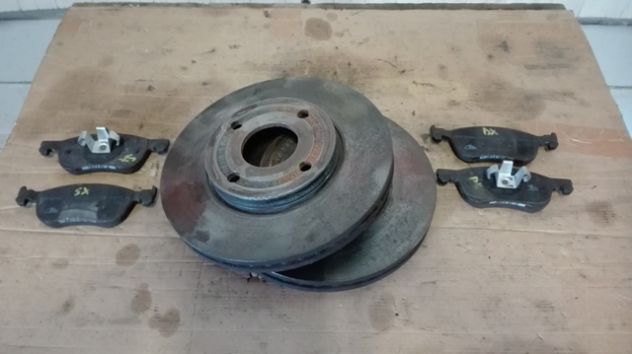 Kit dischi freno anteriori Ford Fiesta 1.1 del 2020