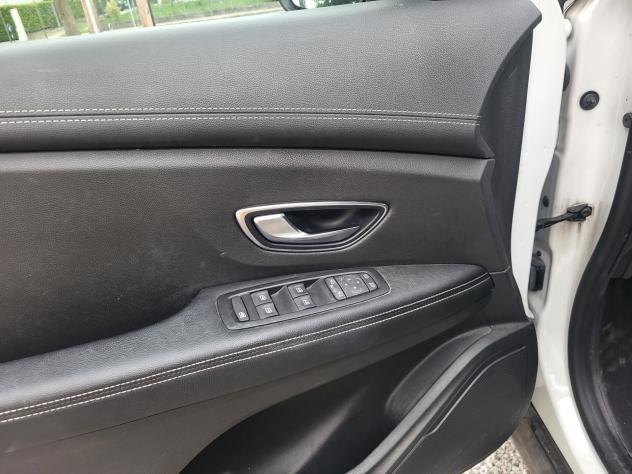 Renault Scenic Scic dCi 8V 110 CV EDC Energy Bose - Foto 10