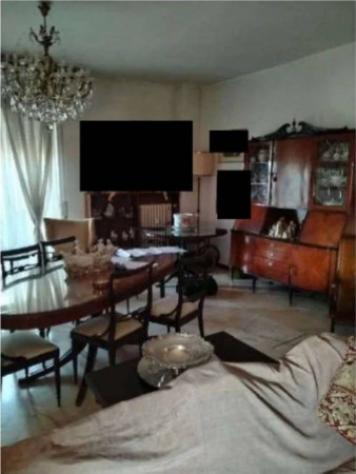 Immobile in asta di 157 m² con più di 5 locali e box auto in vendita a Gallarate - Foto 4