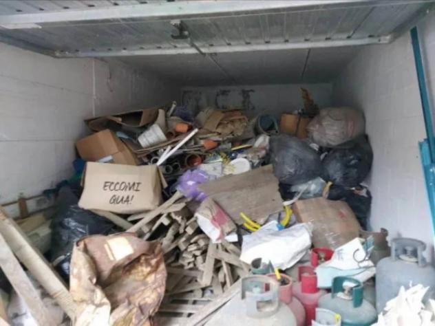 Immobile in asta di 100 m², box auto in vendita a Licciana Nardi - Foto 13