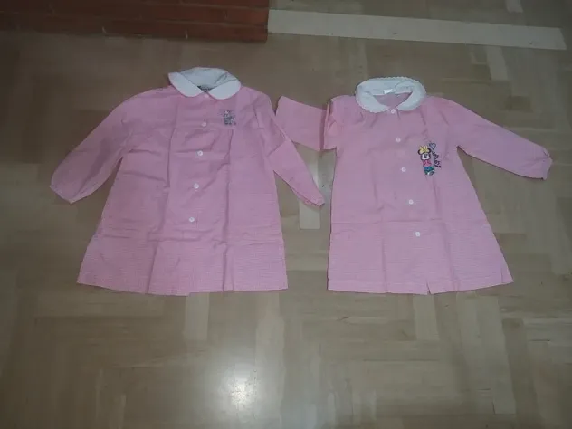 2 grembiuli asilo bambina 5 anni. - Foto 2