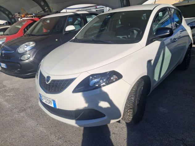 LANCIA - Ypsilon - 1.0 FireFly 5p S&S Hybrid Silver - Foto 4