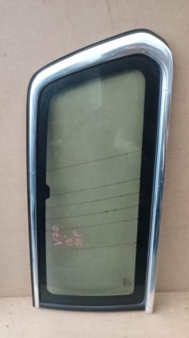 VETRO FISSO POSTERIORE SX VOLVO V70 3° Serie (0716)