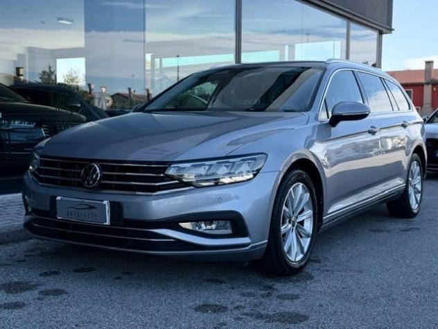 VOLKSWAGEN Passat Variant 2.0 TDI SCR EVO DSG Business rif. 24118651