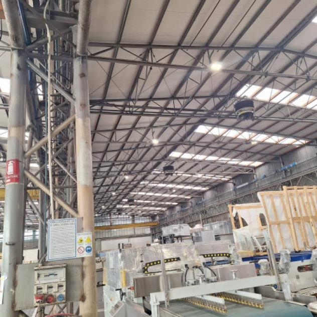 Immobile di 10000 m² con più di 5 locali in affitto a Maranello - Foto 11