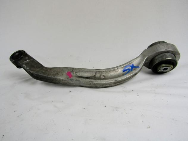 4Q0407693E BRACCIO OSCILLANTE ANTERIORE LATO SINISTRO VOLKSWAGEN PASSAT SW 1.9 D 4X4 81KW 5M 5P (1999) RICAMBIO USATO