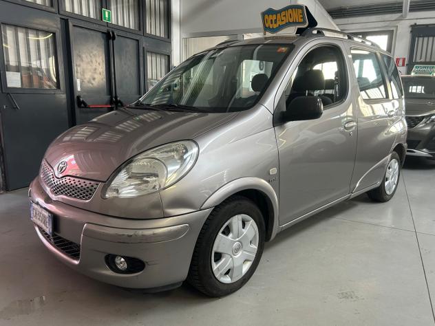 Toyota Yaris Verso 1.3i 16V cat Sol - Foto 2