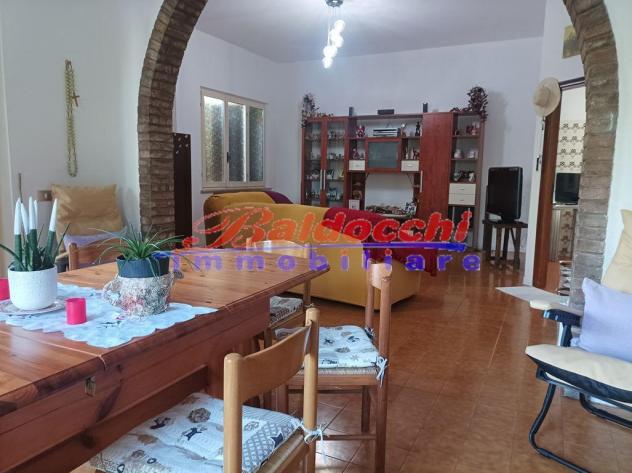 CALCINELLI - POSIZIONE PANORAMICA - VILLA SINGOLA CON GIARDINO - Foto 7