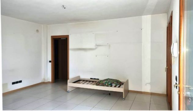 ASTA: A TREVISO, VIA A. DA SANGALLO APPARTAMENTO CON GARAGE E AREA ESTERNA - Foto 6