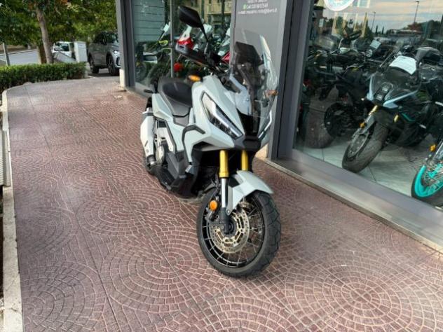 HONDA X-ADV 750 TUTTO INCLUSO ANCHE PASSAGGIO! MINI RATE rif. 23995904 - Foto 3