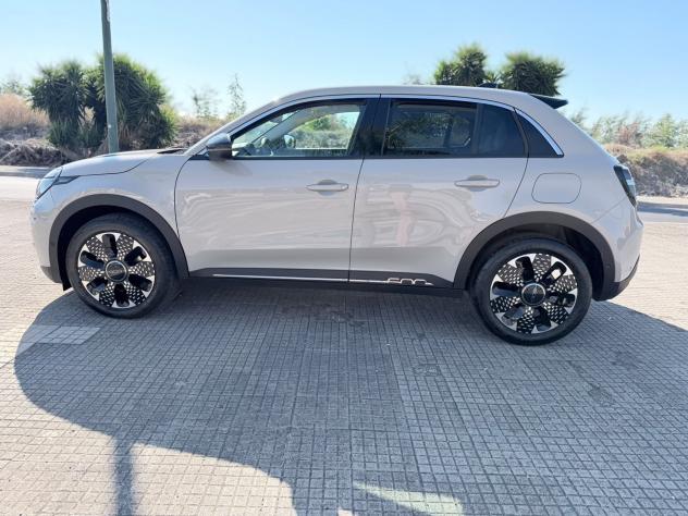 Fiat 600 Hybrid 110 CV DCT MHEV La Prima - Foto 8