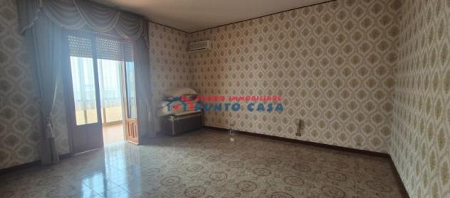 PACECO – Soluzione indipendente con due unità abitative, piano terra, primo e secondo, mq 270 complessivi oltre terrazzo e giardino. Buone condizioni. - Foto 10