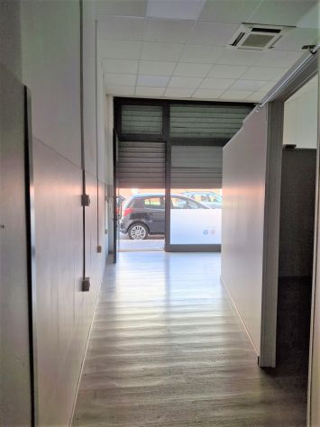 locale commerciale