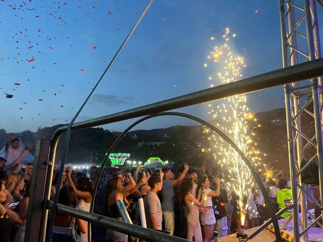 SCHIUMA PARTY DJ SET SERVICE EFFETTI SPECIALI - Foto 3