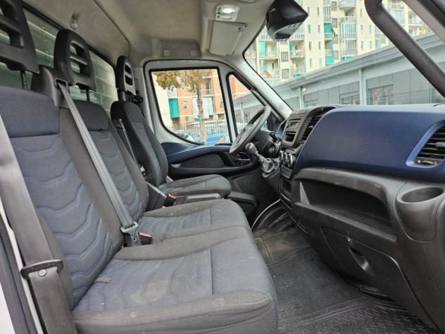 Iveco Daily 35-NP 3.0 Nat.Pwr Blue Power - Foto 10