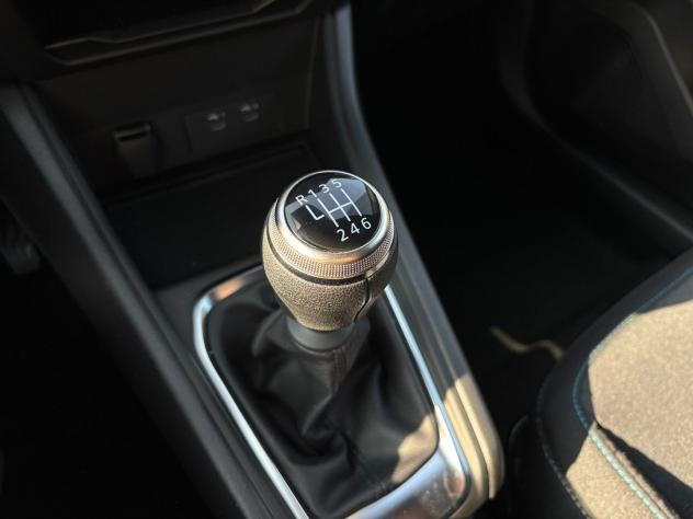 Renault Captur II 2024 1.0 TCe Evolution - Foto 8